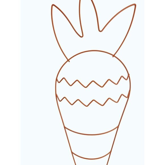 Orange Metal Carrot-Shaped Wire Wreath Frame Wall Decor With Zigzag Pattern - Picture 3 of 9